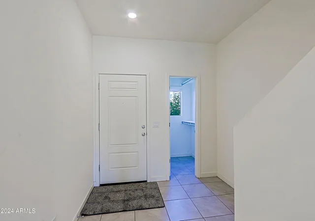 Photo 2 of Townhouse for sale at 2231 W Laurie Ln, Phoenix, AZ 85021 | MLS# 7076330 | Listing updated on 2026-09-18