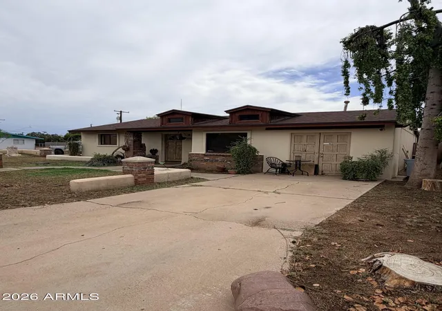 Photo 2 of Single family home for sale at 3021 W Flynn Ln, Phoenix, AZ 85017 | MLS# 7077136 | Listing updated on 2026-09-15