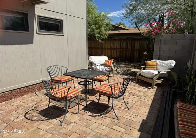 Photo 3 of Single family home for sale at 4002 E San Juan Ave, Phoenix, AZ 85018 | MLS# 7075409 | Listing updated on 2026-09-25