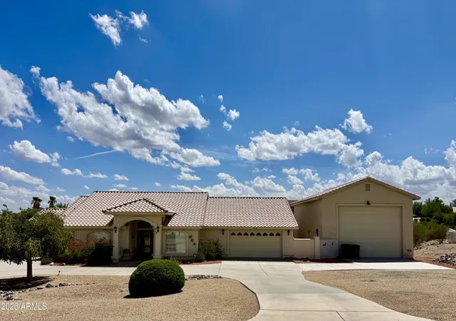 Photo 1 of Sale Pending at 2055 W Yucca Dr, Wickenburg, AZ 85390 | MLS# 7075444 | Listing updated on 2026-09-04