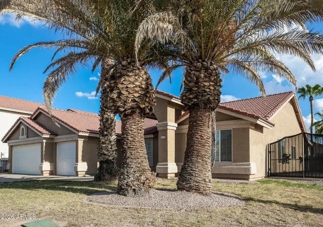 Photo 2 of Single family home for sale at 11421 W Emerald Ln, Avondale, AZ 85392 | MLS# 7075928 | Listing updated on 2026-09-05