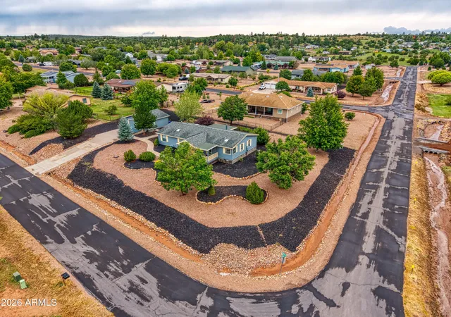 Photo 3 of Manufactured home for sale at 7054 Stagecoach Pass, Show Low, AZ 85901 | MLS# 7075404 | Listing updated on 2026-09-04