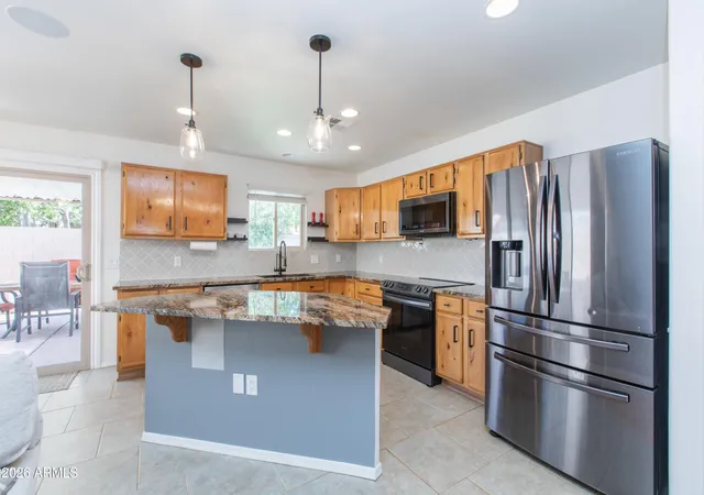 Photo 4 of Single family home for sale at 651 N Cobblestone St, Gilbert, AZ 85234 | MLS# 7076120 | Listing updated on 2026-09-05