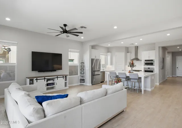 Photo 3 of Single family home for sale at 6035 E Quail Ave, Phoenix, AZ 85054 | MLS# 7076713 | Listing updated on 2026-09-14