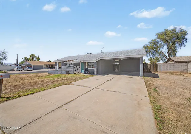 Photo 3 of Sale Pending at 4218 N 82nd Drive, Phoenix, AZ 85033 | MLS# 7075525 | Listing updated on 2026-09-08