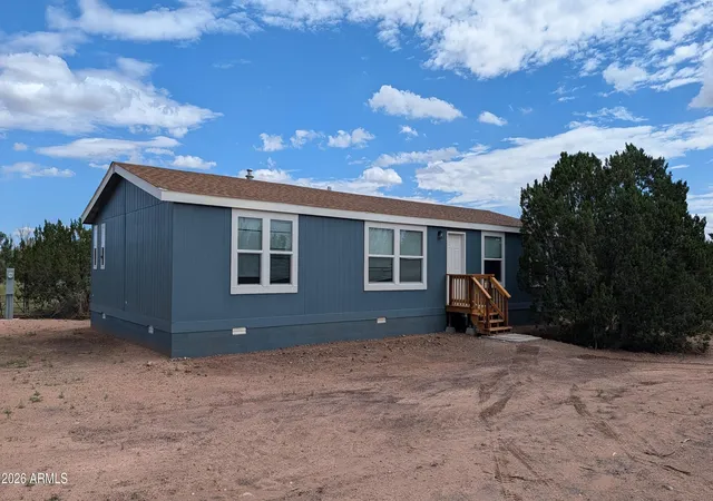 Single family home for sale at 3 County Rd 5099 Ln, Concho, AZ 85924 | MLS# 7075629