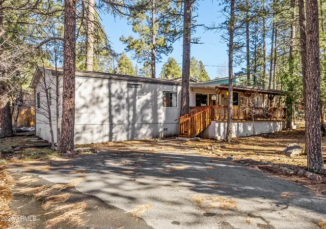 Photo 3 of Manufactured home for sale at 17175 S Acoma Pl, Munds Park, AZ 86017 | MLS# 7075633 | Listing updated on 2026-09-06