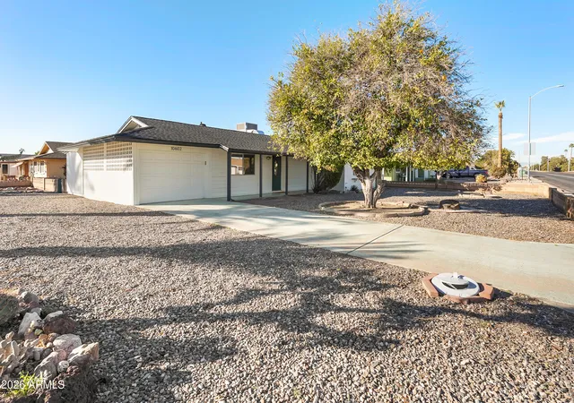 Photo 4 of Single family home for sale at 10602 N 103rd Avenue, Sun City, AZ 85351 | MLS# 7075688 | Listing updated on 2026-09-07