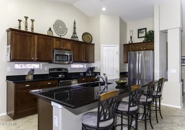 Photo 3 of Single family home for sale at 121 S Agua Fria Ln, Casa Grande, AZ 85194 | MLS# 7077396 | Listing updated on 2026-09-09