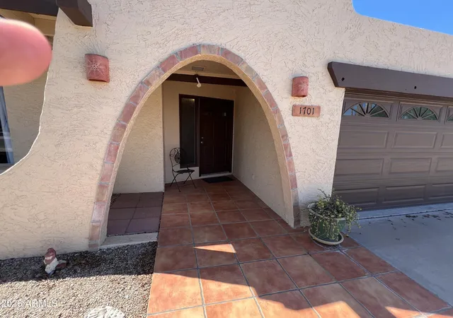 Photo 4 of Single family home for sale at 1701 E Julie Dr, Tempe, AZ 85283 | MLS# 7075697 | Listing updated on 2026-09-17