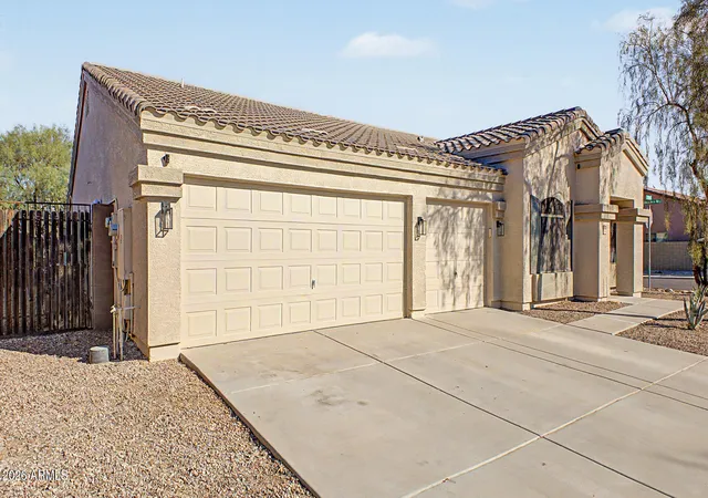 Photo 2 of Single family home for sale at 3672 N Crande Pl, Casa Grande, AZ 85122 | MLS# 7075714 | Listing updated on 2026-09-18