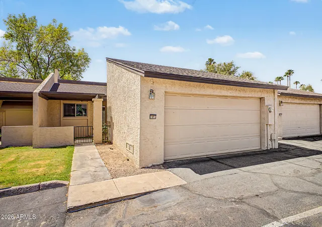 Photo 2 of Sale Pending at 2256 W Lindner Ave #27, Mesa, AZ 85202 | MLS# 7076304 | Listing updated on 2026-09-15