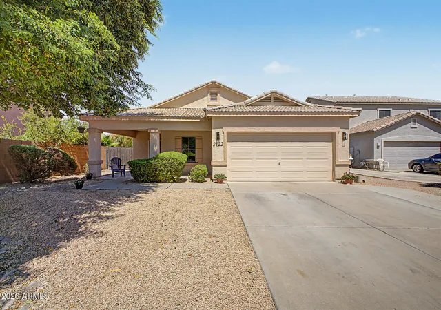 Photo 2 of Sale Pending at 2122 E Andalusian Loop, San Tan Valley, AZ 85140 | MLS# 7076355 | Listing updated on 2026-09-11