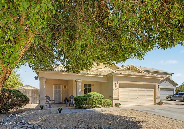 Photo 3 of Sale Pending at 2122 E Andalusian Loop, San Tan Valley, AZ 85140 | MLS# 7076355 | Listing updated on 2026-09-11