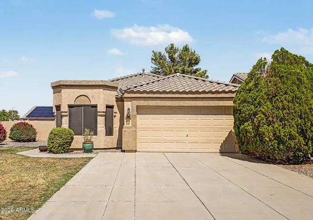 Single family home for sale at 3706 W Tonopah Dr, Glendale, AZ 85308 | MLS# 7076138