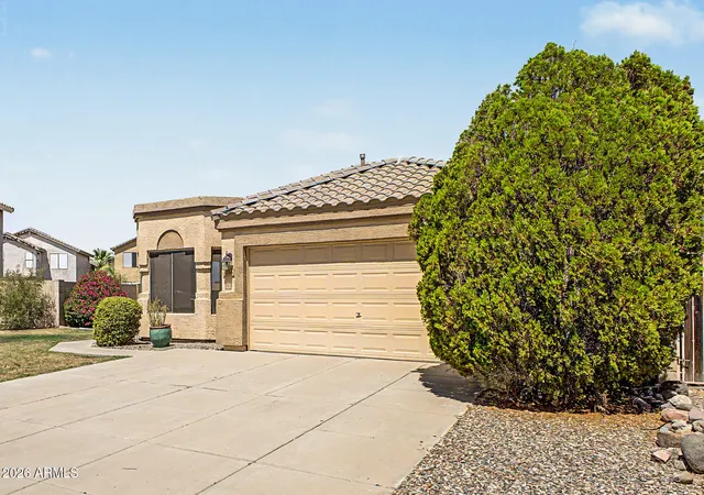 Photo 4 of Single family home for sale at 3706 W Tonopah Dr, Glendale, AZ 85308 | MLS# 7076138 | Listing updated on 2026-09-21