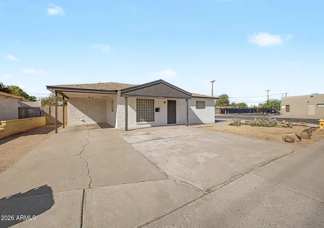 Photo 3 of Single family home for sale at 2902 W Northern Ave, Phoenix, AZ 85051 | MLS# 7076112 | Listing updated on 2026-09-16