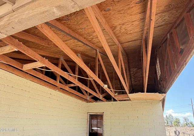 Photo 3 of Sale Pending at 1391 W Rose Pl, Casa Grande, AZ 85122 | MLS# 7076525 | Listing updated on 2026-09-19