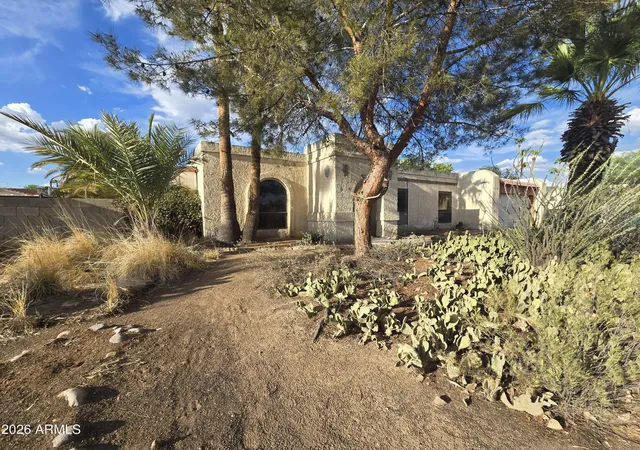 Photo 1 of Sale Pending at 7012 E Thunderbird Rd, Scottsdale, AZ 85254 | MLS# 7075897 | Listing updated on 2026-09-13