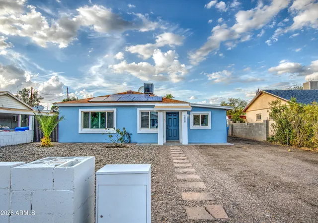 Photo 2 of Single family home for sale at 2030 W Monte Vista Rd, Phoenix, AZ 85009 | MLS# 7076464 | Listing updated on 2026-09-20