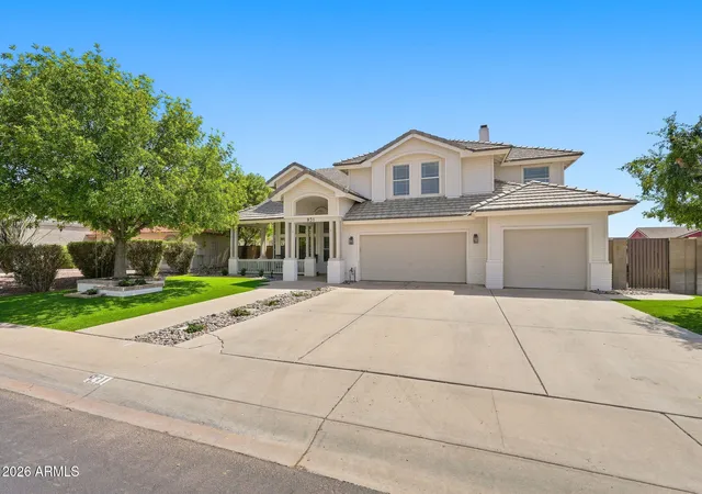 Photo 2 of Sale Pending at 931 E Encinas Ave, Gilbert, AZ 85234 | MLS# 7075918 | Listing updated on 2026-09-08
