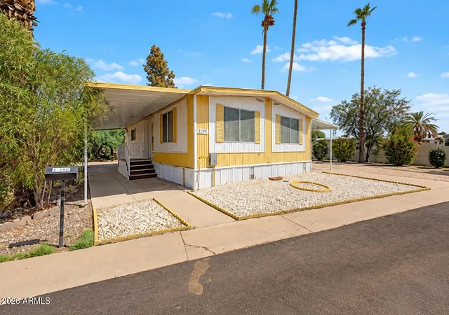 Photo 3 of Manufactured home for sale at 7300 N 51st Avenue #E190, Glendale, AZ 85301 | MLS# 7076115 | Listing updated on 2026-09-29