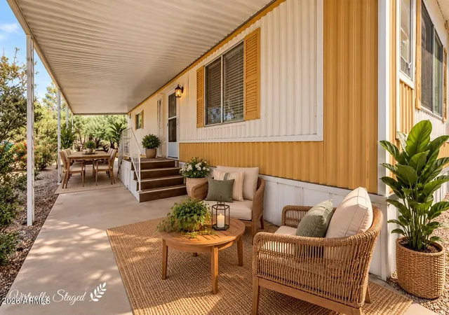 Photo 4 of Manufactured home for sale at 7300 N 51st Avenue #E190, Glendale, AZ 85301 | MLS# 7076115 | Listing updated on 2026-09-29