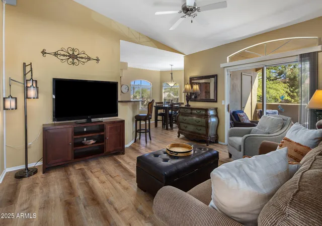 Condo for sale at 5335 E Shea Blvd #2005, Scottsdale, AZ 85254 | MLS# 7077415
