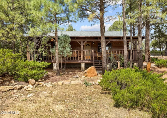 Photo 1 of Single family home for sale at 2926 Homestead Dr, Overgaard, AZ 85933 | MLS# 7075975 | Listing updated on 2026-09-05