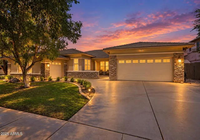 Photo 1 of Single family home for sale at 3158 E Sierra Madre Ave, Gilbert, AZ 85296 | MLS# 7076568 | Listing updated on 2026-09-08