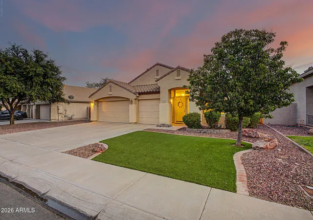 Photo 4 of Single family home for sale at 8239 W Harmony Ln, Peoria, AZ 85382 | MLS# 7076982 | Listing updated on 2026-09-13