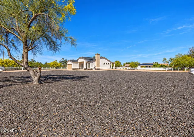 Photo 3 of Single family home for sale at 19218 E Hunt Hwy, Queen Creek, AZ 85142 | MLS# 7076219 | Listing updated on 2026-09-05