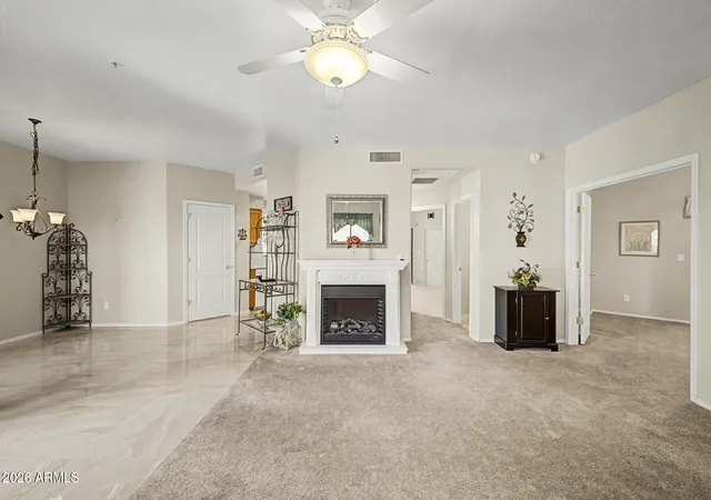 Listing Photo 4 - Condo for sale in building located at 9151 W Greenway Rd, Peoria, AZ 85381 - Unit #113