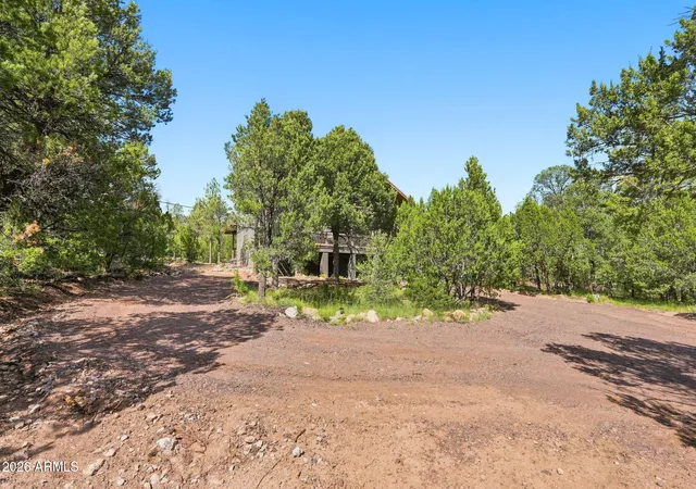 Photo 2 of Single family home for sale at 1932 Aspen Ln, Overgaard, AZ 85933 | MLS# 7076127 | Listing updated on 2026-09-08