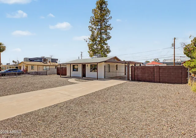 Photo 2 of Sale Pending at 6722 N 24th Drive, Phoenix, AZ 85015 | MLS# 7076178 | Listing updated on 2026-09-14