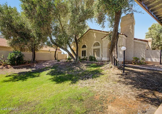 Photo 3 of Townhouse for sale at 1111 W Summit Pl #32, Chandler, AZ 85224 | MLS# 7076712 | Listing updated on 2026-09-06