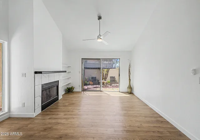 Listing Photo 5 - Condo for sale in building located at 1111 W Smt Pl, Chandler, AZ 85224 - Unit #32