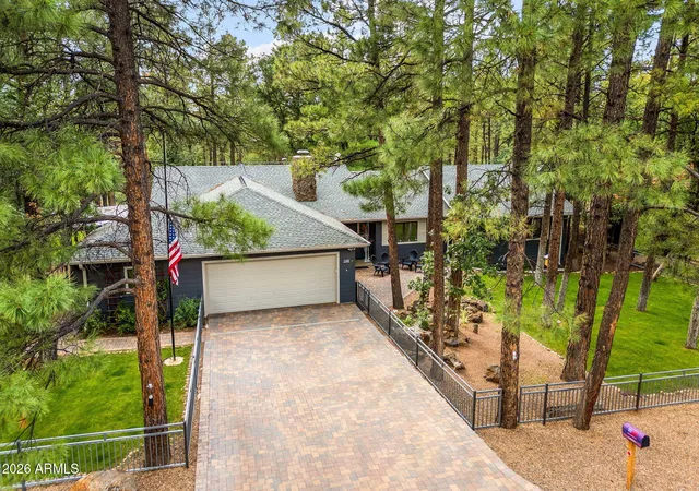 Photo 3 of Sale Pending at 548 S Adair Springs Ln, Pinetop, AZ 85935 | MLS# 7076356 | Listing updated on 2026-09-29