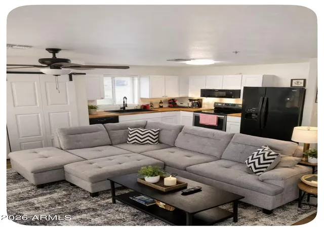 Photo 3 of Townhouse for sale at 1021 E Pierce St, Phoenix, AZ 85006 | MLS# 7076583 | Listing updated on 2026-09-05