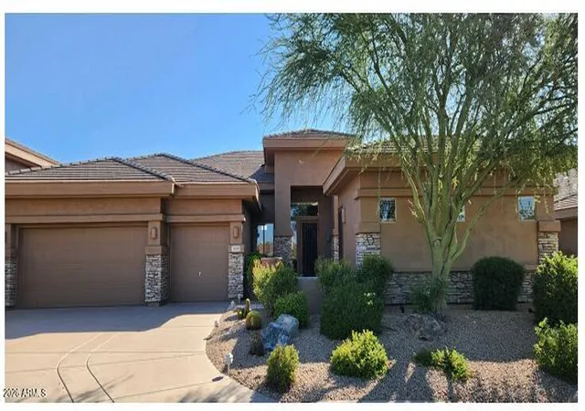 Photo 1 of Sale Pending at 14720 E Summit Dr, Fountain Hills, AZ 85268 | MLS# 7076476 | Listing updated on 2026-09-06
