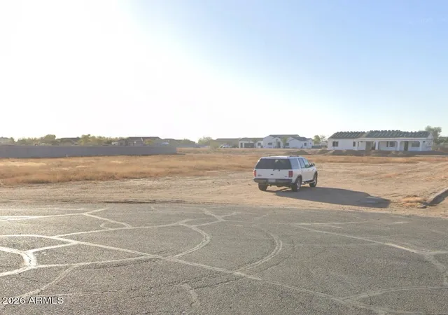 Photo 3 of Single family home for sale at 7085 W Gelding Ln, Coolidge, AZ 85128 | MLS# 7076262 | Listing updated on 2026-09-08