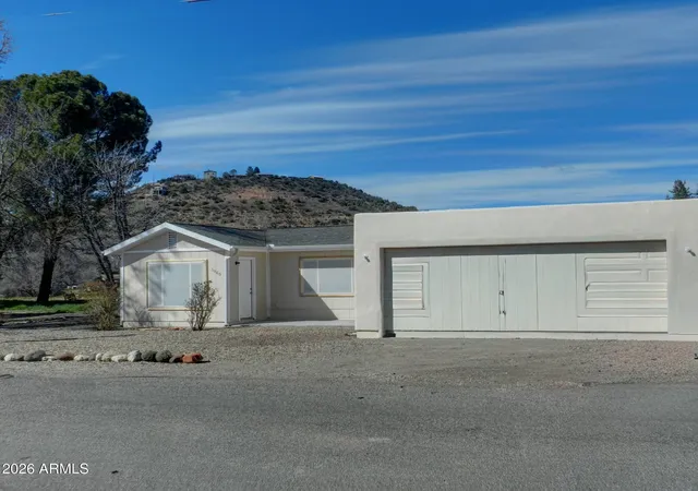 Photo 2 of Single family home for sale at 3960 E Lake Shore Dr, Rimrock, AZ 86335 | MLS# 7076533 | Listing updated on 2026-09-06