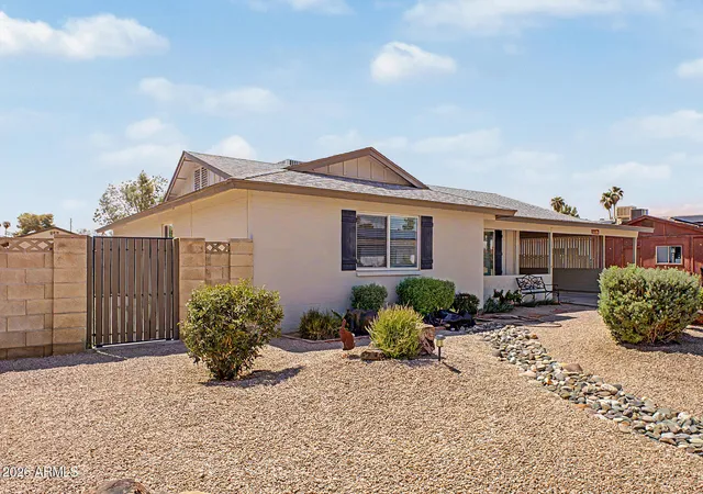 Photo 3 of Single family home for sale at 3327 W Mountain View Rd, Phoenix, AZ 85051 | MLS# 7078069 | Listing updated on 2026-09-18