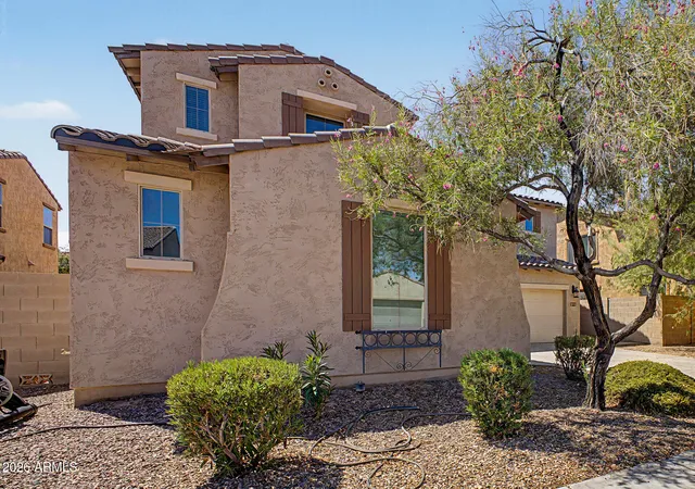 Photo 3 of Single family home for sale at 1471 E Flamingo Way, Gilbert, AZ 85297 | MLS# 7076451 | Listing updated on 2026-09-13