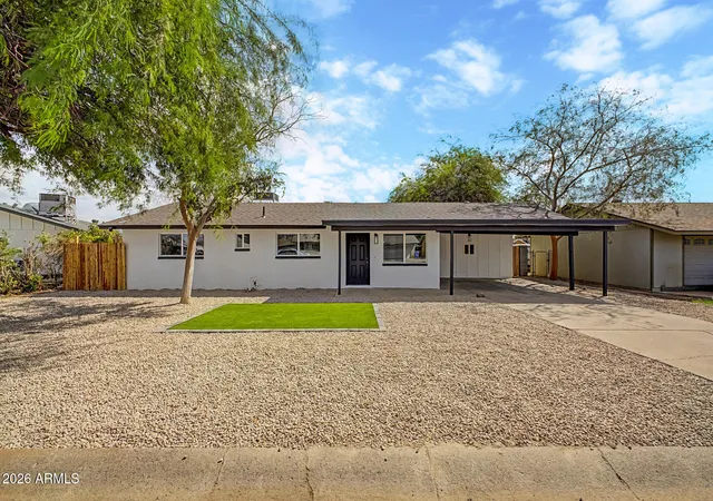 Photo 2 of Sale Pending at 3909 W Griswold Rd, Phoenix, AZ 85051 | MLS# 7076539 | Listing updated on 2026-09-16
