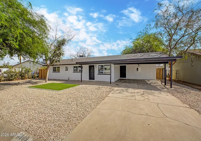 Photo 3 of Sale Pending at 3909 W Griswold Rd, Phoenix, AZ 85051 | MLS# 7076539 | Listing updated on 2026-09-16
