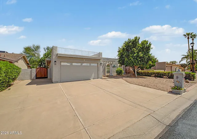 Photo 2 of Single family home for sale at 26001 S Brentwood Dr, Sun Lakes, AZ 85248 | MLS# 7077569 | Listing updated on 2026-09-13
