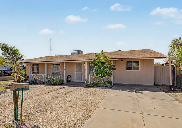 Photo 2 of Single family home for sale at 8201 W Sells Dr, Phoenix, AZ 85033 | MLS# 7076629 | Listing updated on 2026-09-09