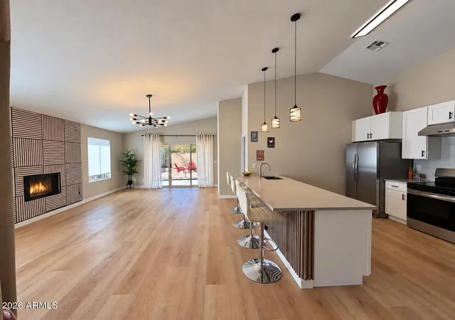 Photo 4 of Single family home for sale at 8930 W Custer Ln, Peoria, AZ 85381 | MLS# 7076527 | Listing updated on 2026-09-15