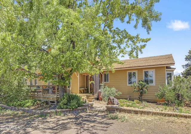 Photo 1 of Single family home for sale at 10095 Buckskin Ct, Flagstaff, AZ 86004 | MLS# 7076537 | Listing updated on 2026-09-06